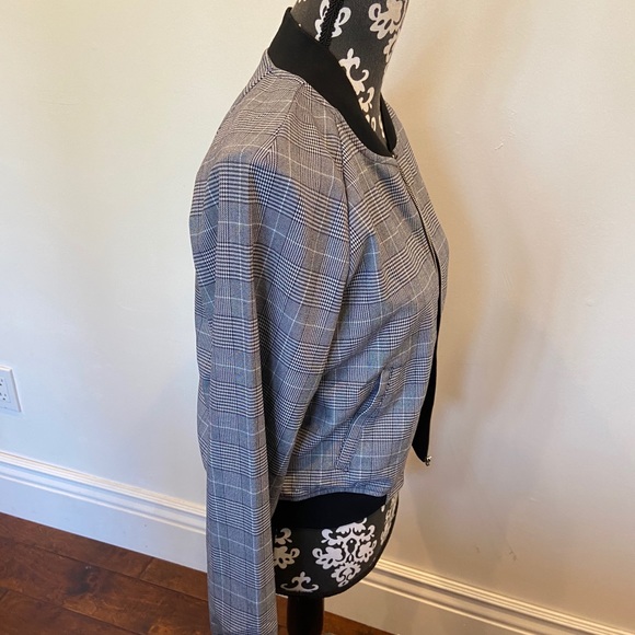 NWT REVOLVE Bobi Black Menswear Plaid Bomber Ivory & Black - Picture 8 of 10